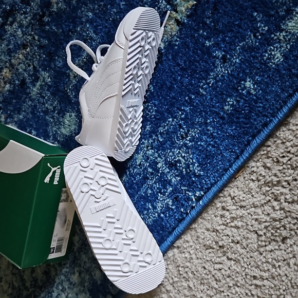 Puma Roma Basic Sneakes Unisex - Picture 3 of 4